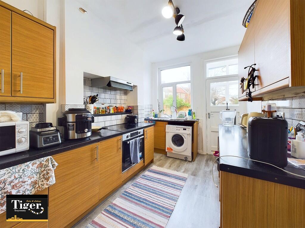 CAM03440G0-PR0244...