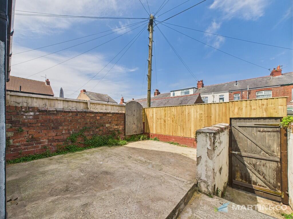 CAM02318G0-PR0511...