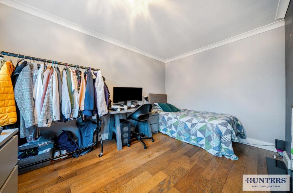 Reception Room/Bed 4 View 2