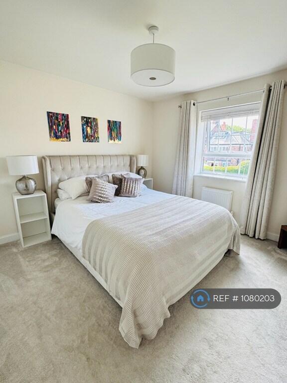 Large Double Bedroom