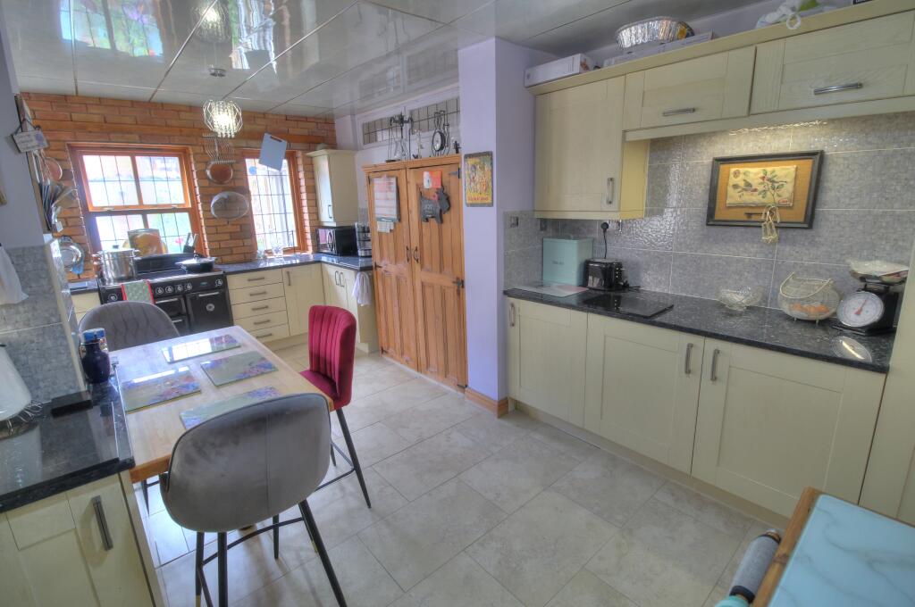 Kitchen Breakfast Room