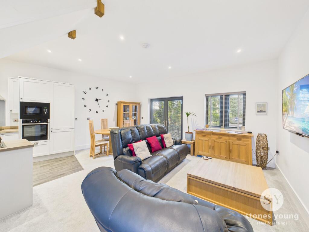 Open Lounge &amp; Dining Room