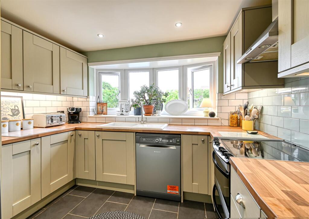 10 Hazel View-05.jpg