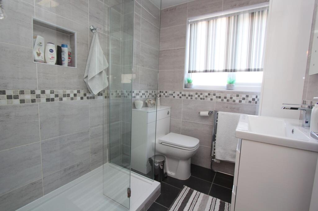 Shower Room / WC