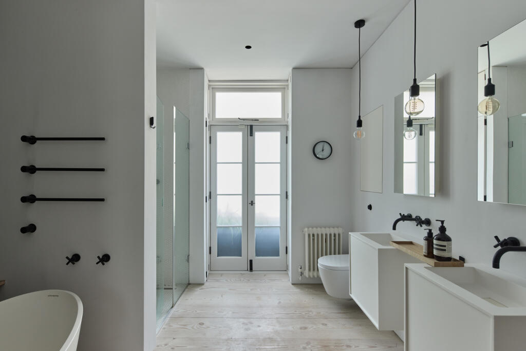 290786 - DGLA1562.jpg