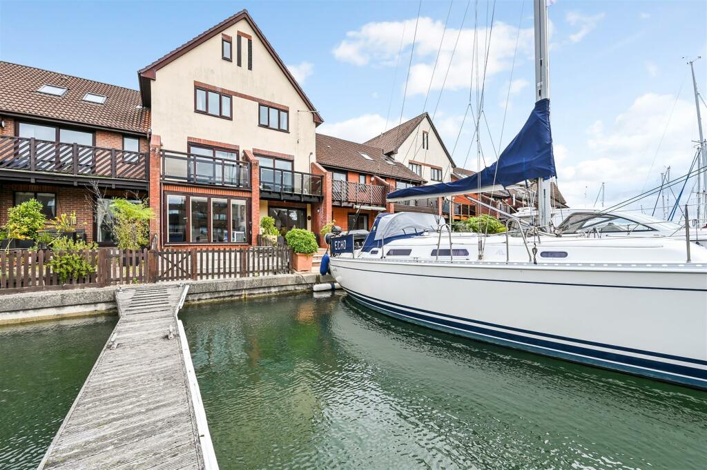 Mooring.jpg
