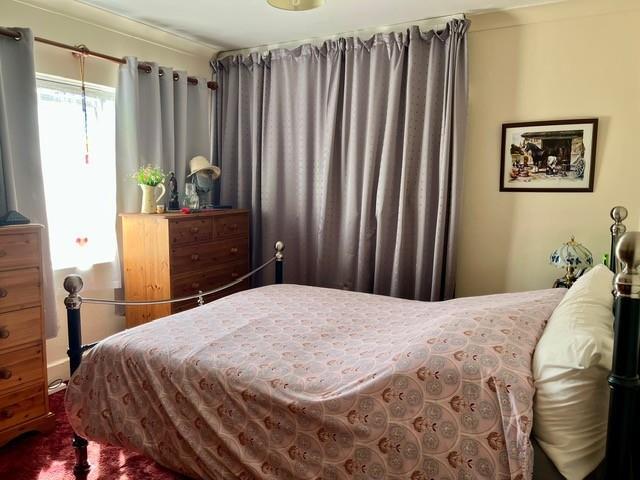 Bedroom 1.jpg