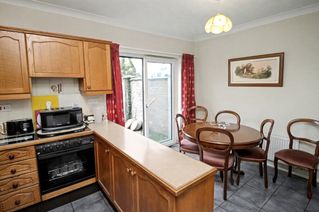 Kitchen/Dining