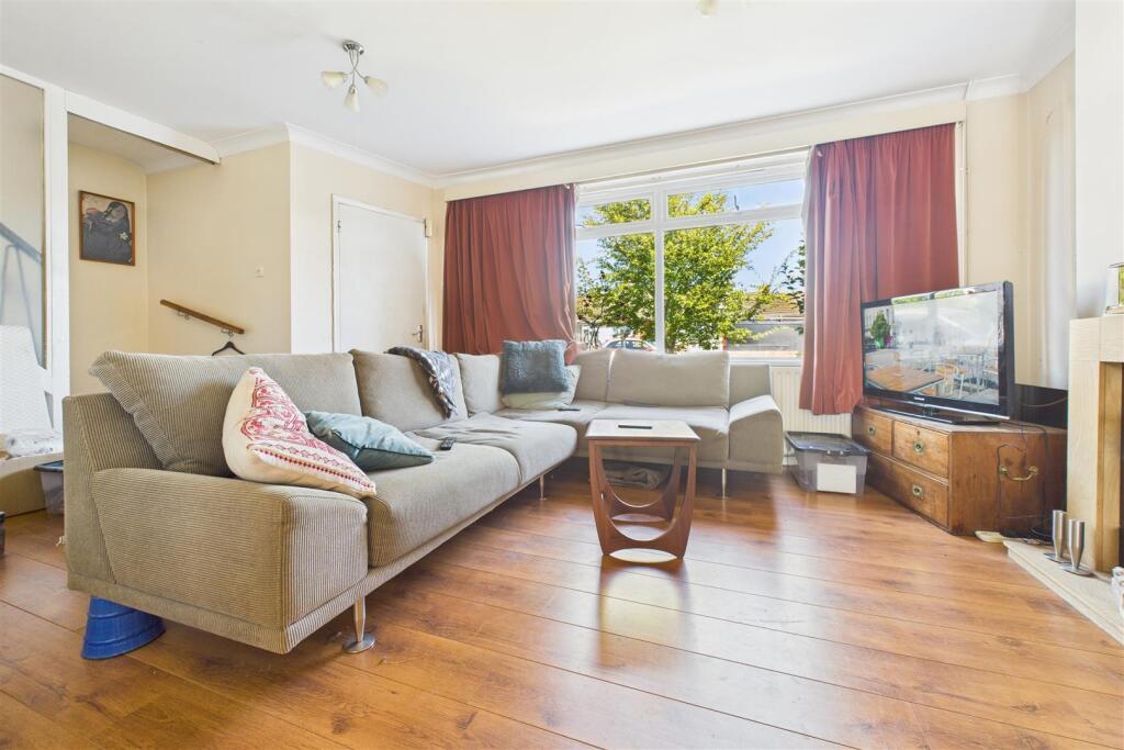 44 Hillcrest Road, Nailsea, North Somerset BS48 2J