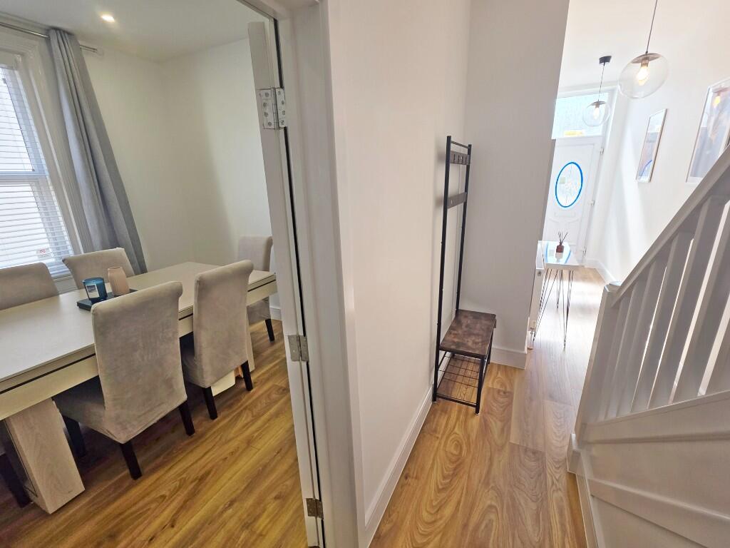 Hallway to Dining Rm