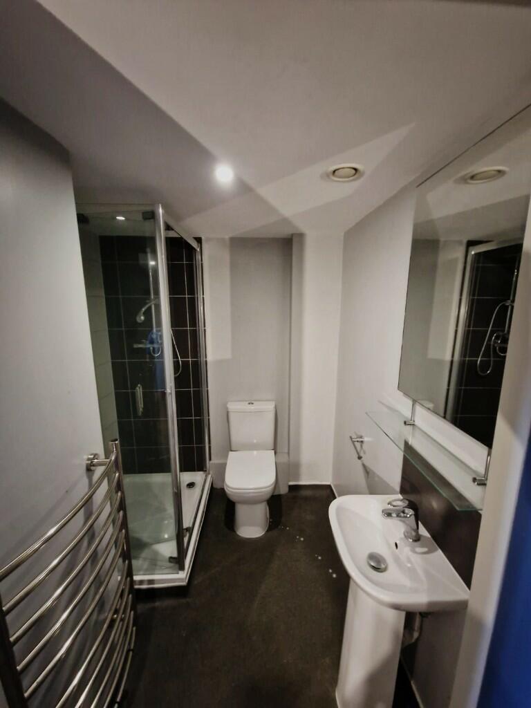 FLAT 13 - MEZZ