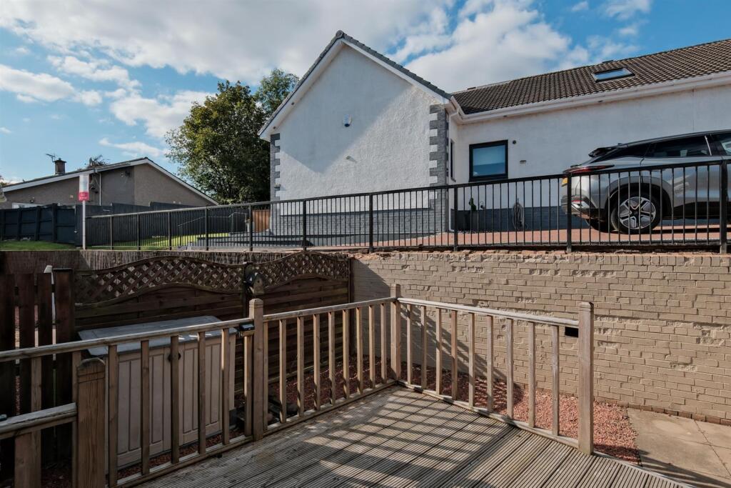 007-18 Calderbank View, Baillieston G69 7RL.jpg