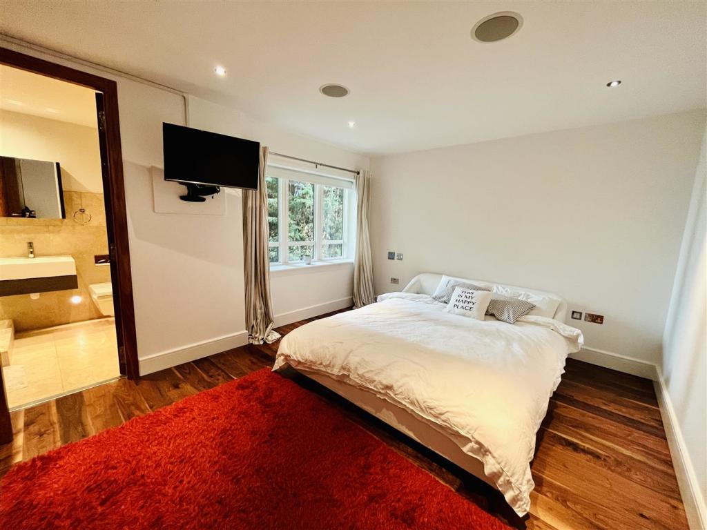 Bedroom 2 Aspect 2