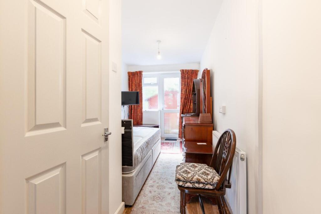 flat 2 bedroom-1.jpg