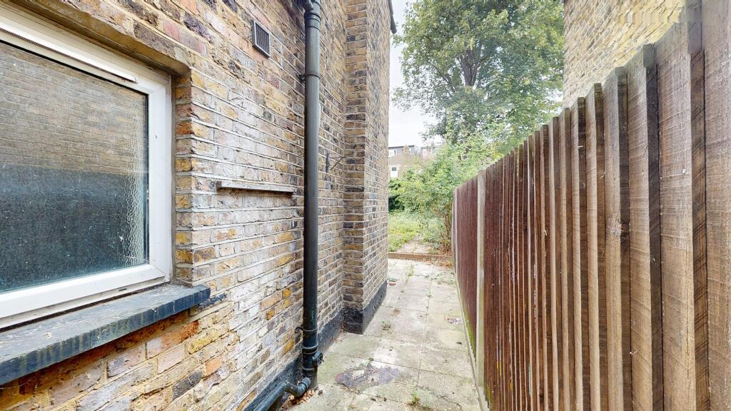 Ground Floor Flat, 59 Harley Road, Harlesden, London NW10 8BA