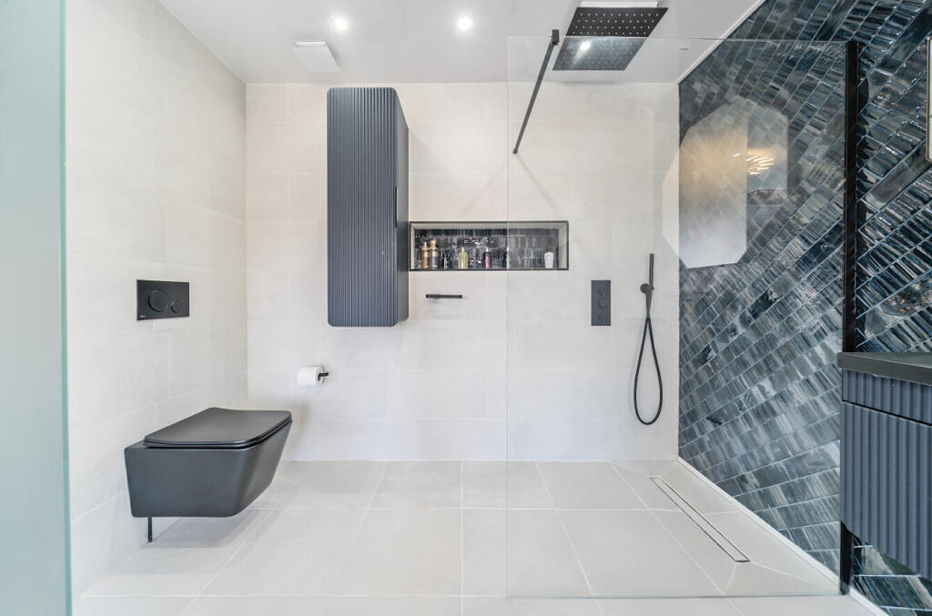 6-6823533c86847-1...