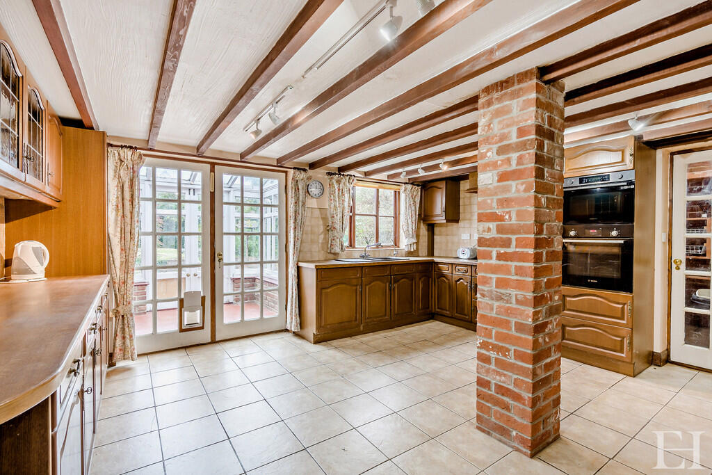 8662260-interiorW...