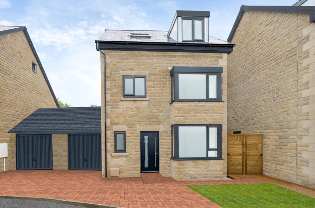 Front View of PLOT 7