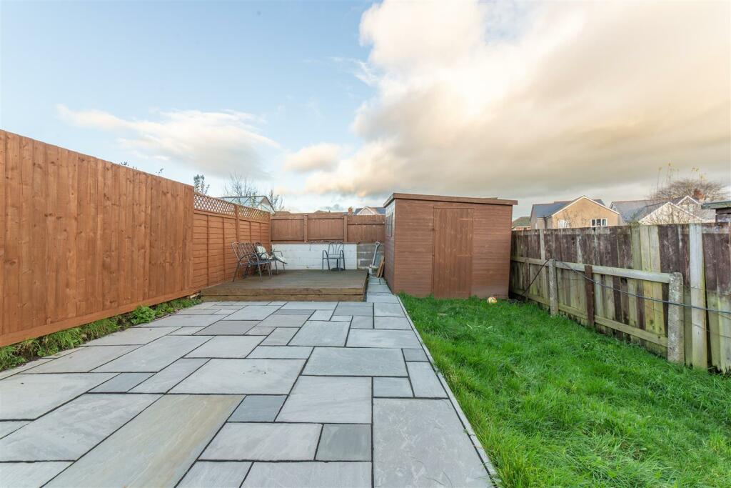 16 Clark Avenue-18.jpg