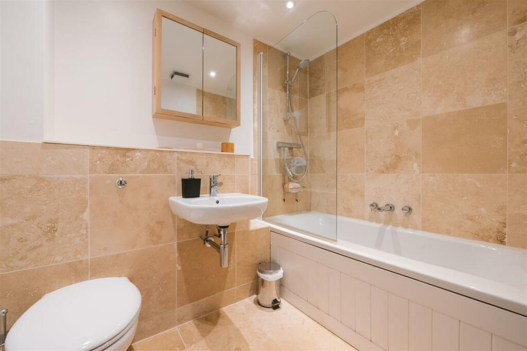 Forresters Cottage, Pirton-21.jpg