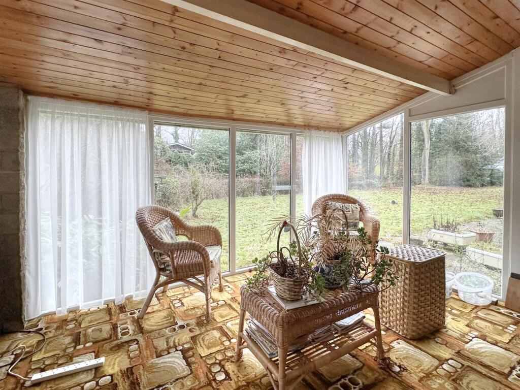 SUN ROOM