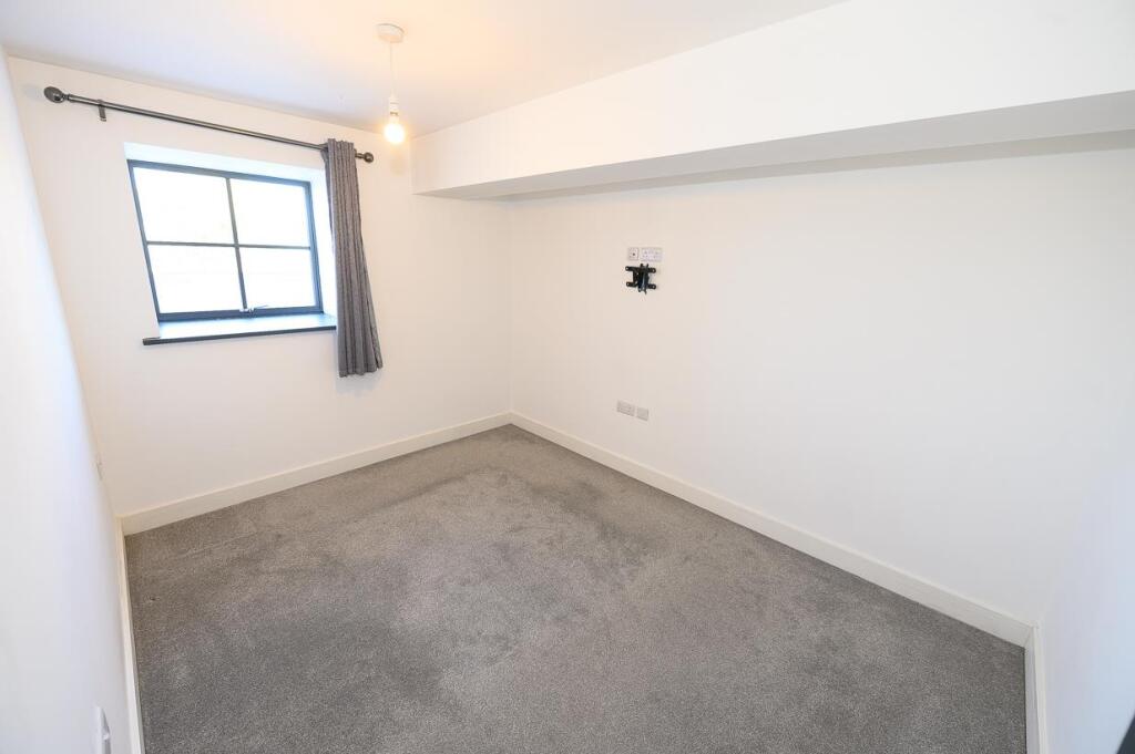 Bedroom 2.jpg