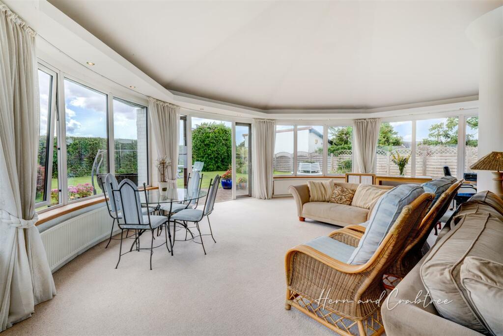 Wellfield Court, Marshfield, HernCrabtree (5).jpg