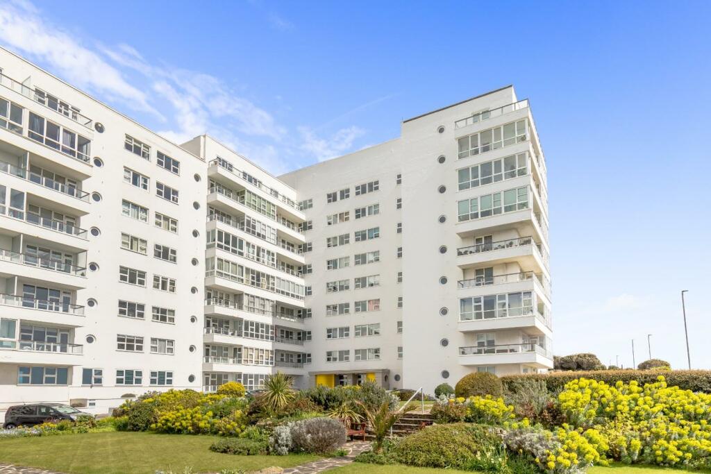 Marine Gate J17-6.JPG