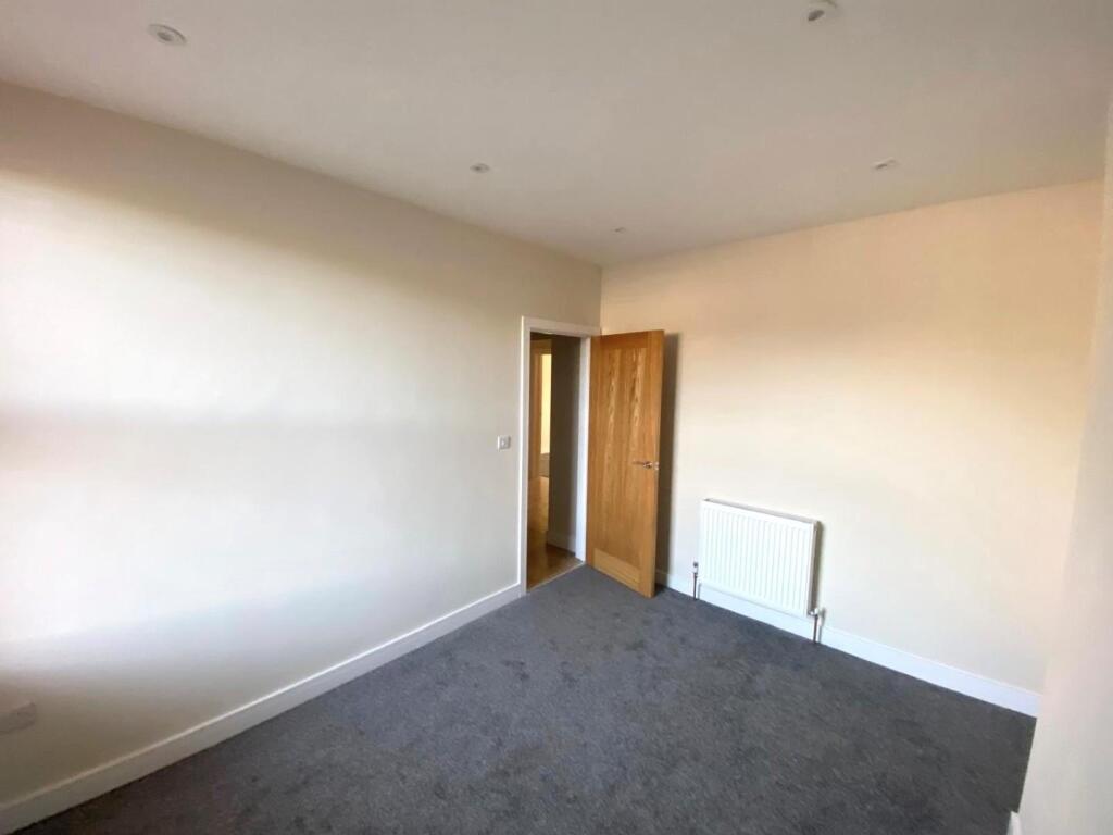 bedroom.jpg