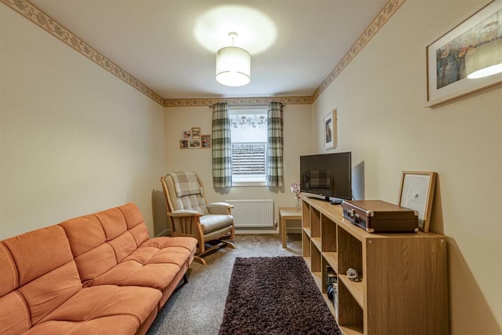 52 Knoll Park Drive Galashiels 42.JPG