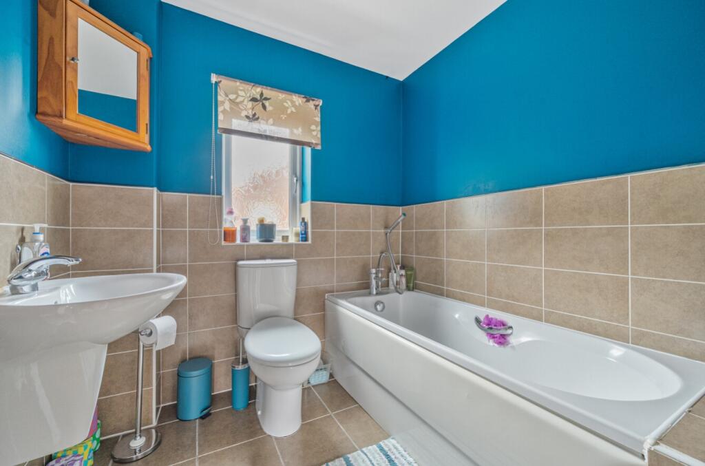 1328956-11-68816ef988d15