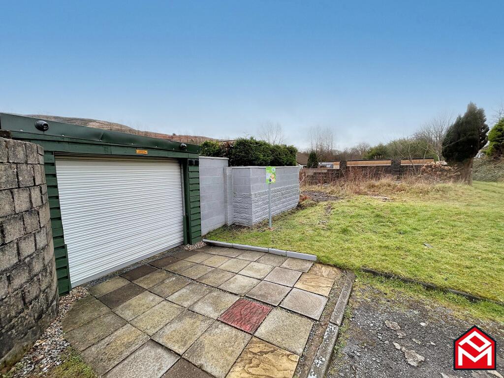 Detached Garage