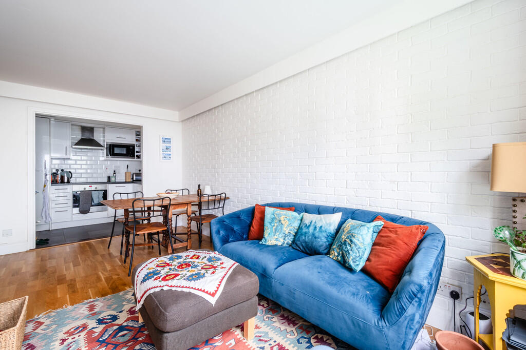Baltic Place 40 -...