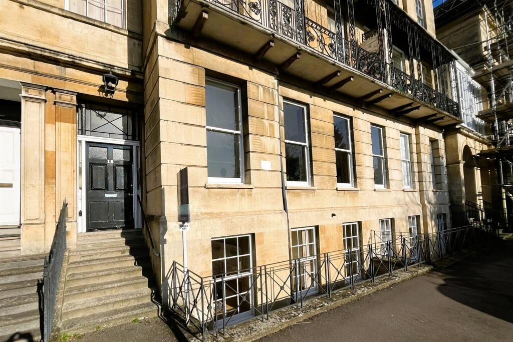 18 Lansdown Place, Cheltenham GL50 2HX | Leasehold
