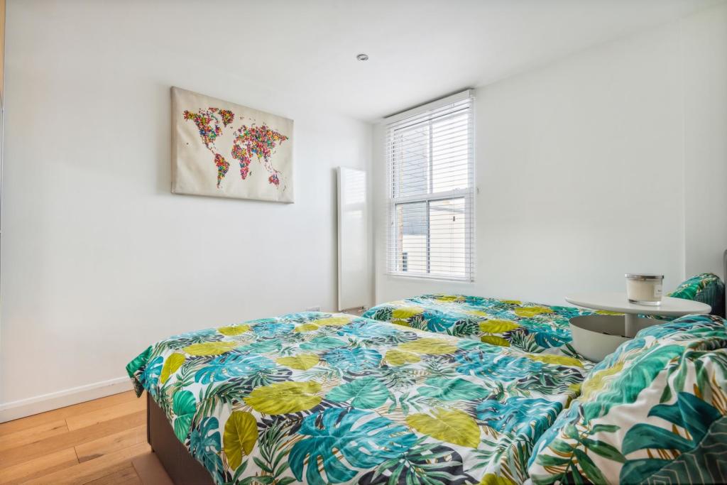 12' First Floor Bedroom