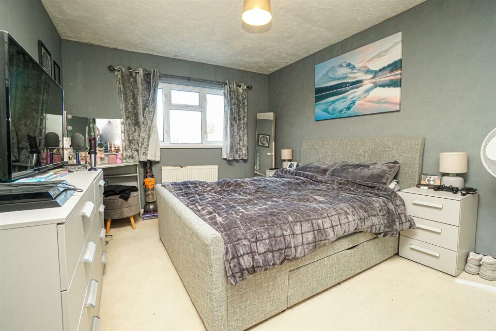 Catsfield Close (12)_Alto.jpg