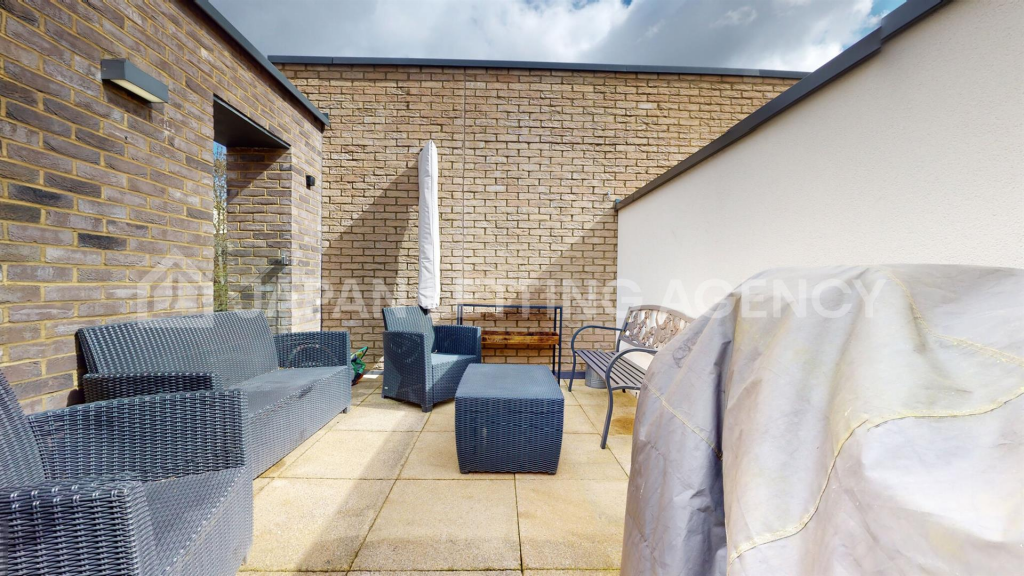 Roof Garden1-1_Watermarked.png