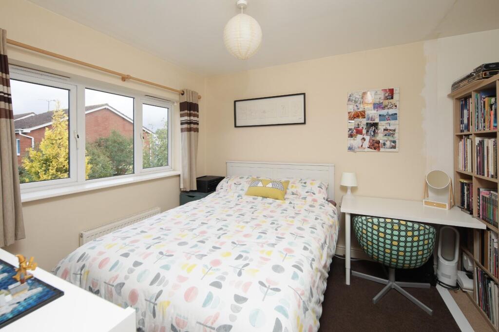 9 Mark Antony Drive Cv34-18.jpg