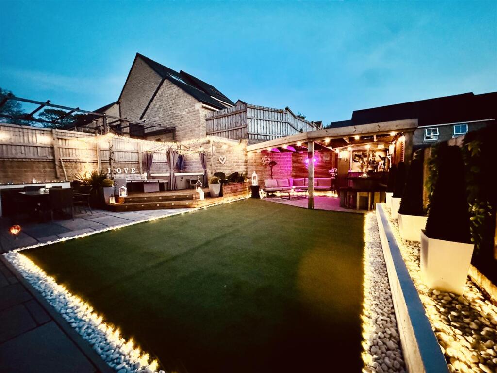 Lawn - Twilight