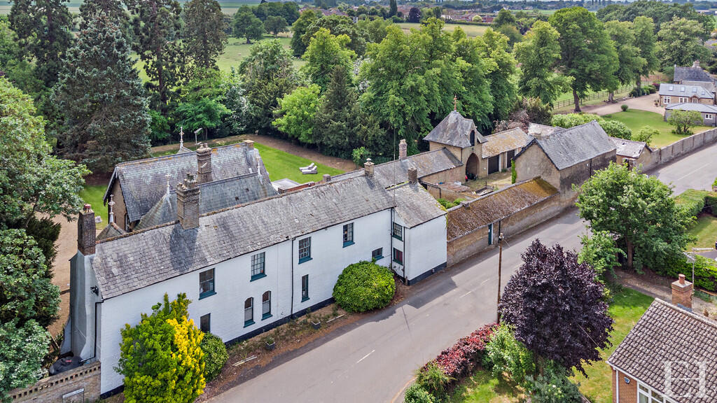 8635654-exteriorW...