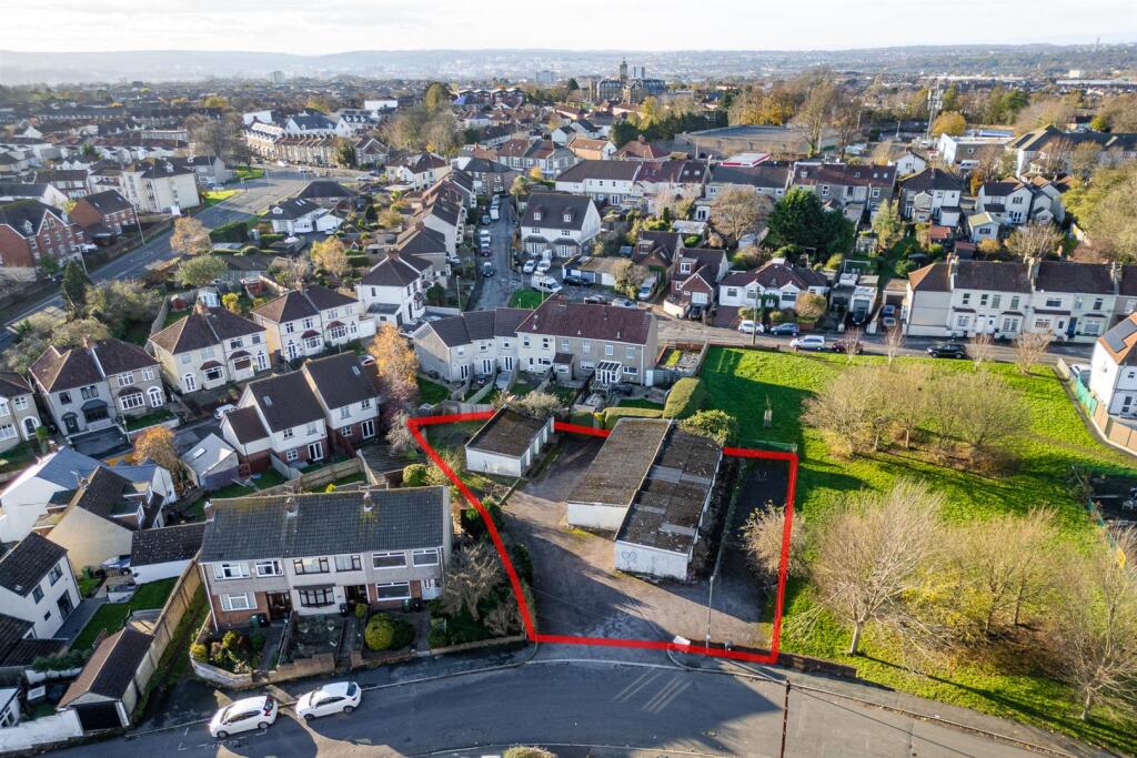 Wesley Hill Garage Site, Wesley Hill, Kingswood, B