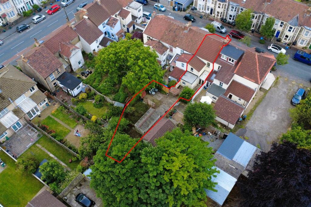 8 Kensington Road, St George, Bristol BS5 7NB | Fr