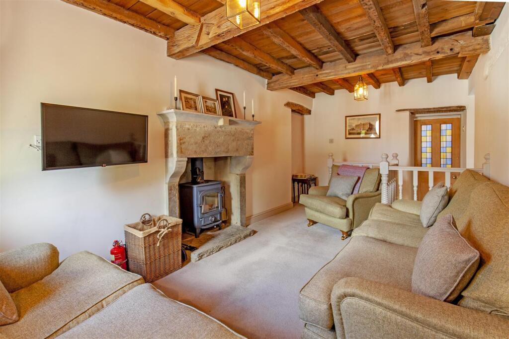 Reception Room-2.jpg