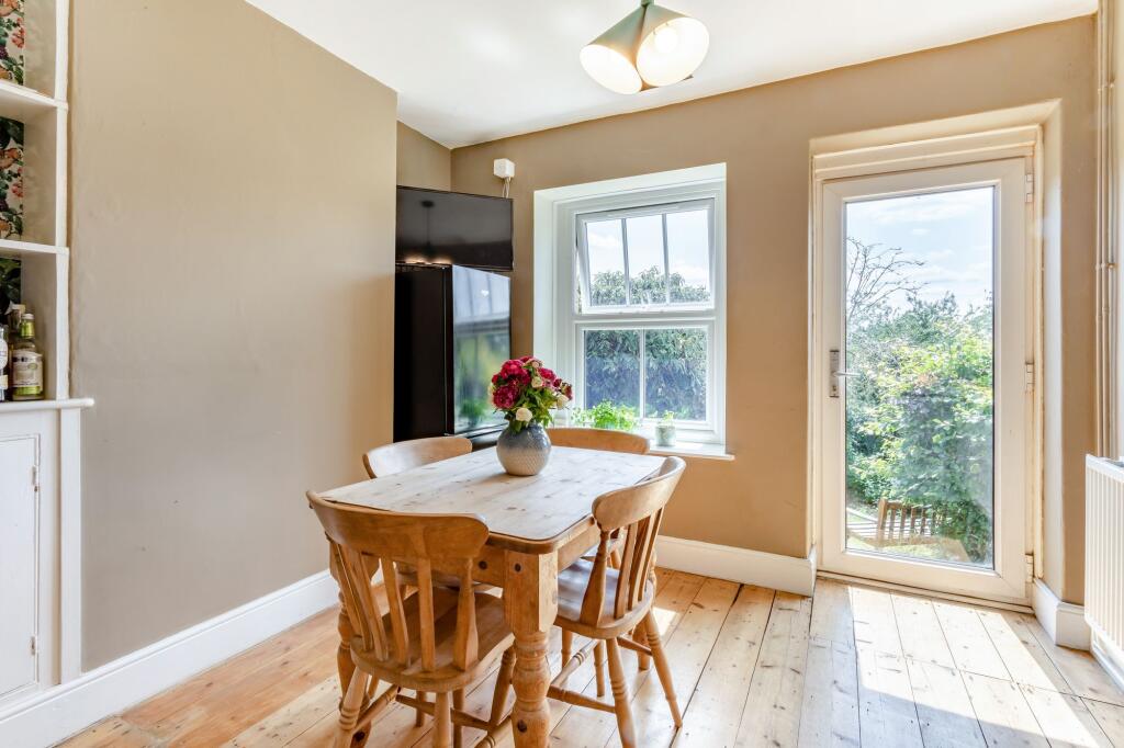 Kitchen &amp; Dining Area