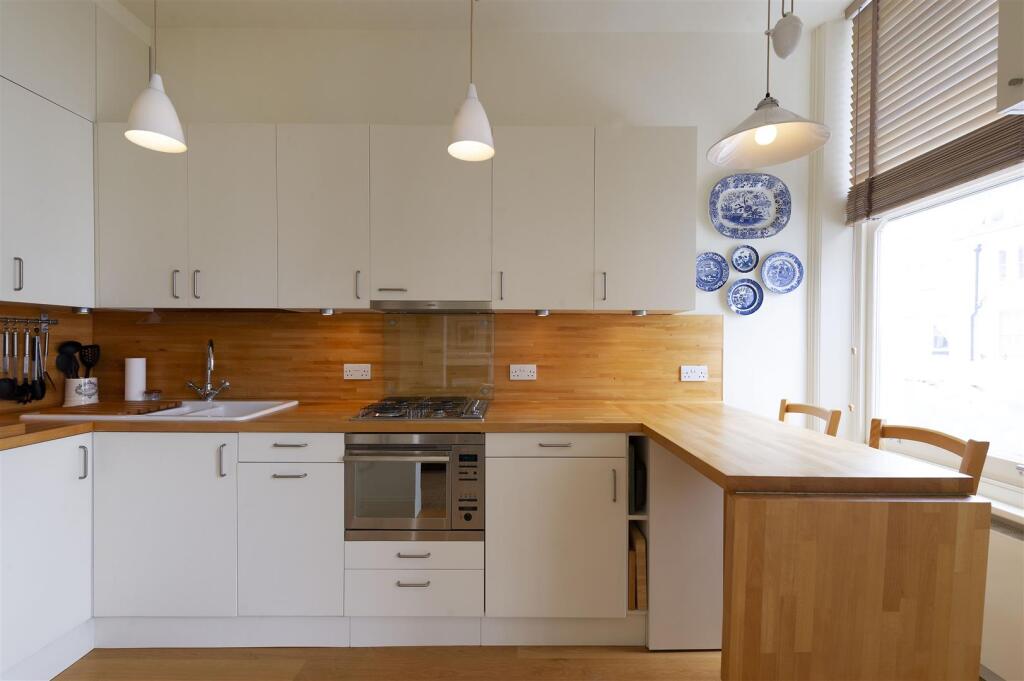 3 at 7 coleherne road 373671 kit (2).jpg