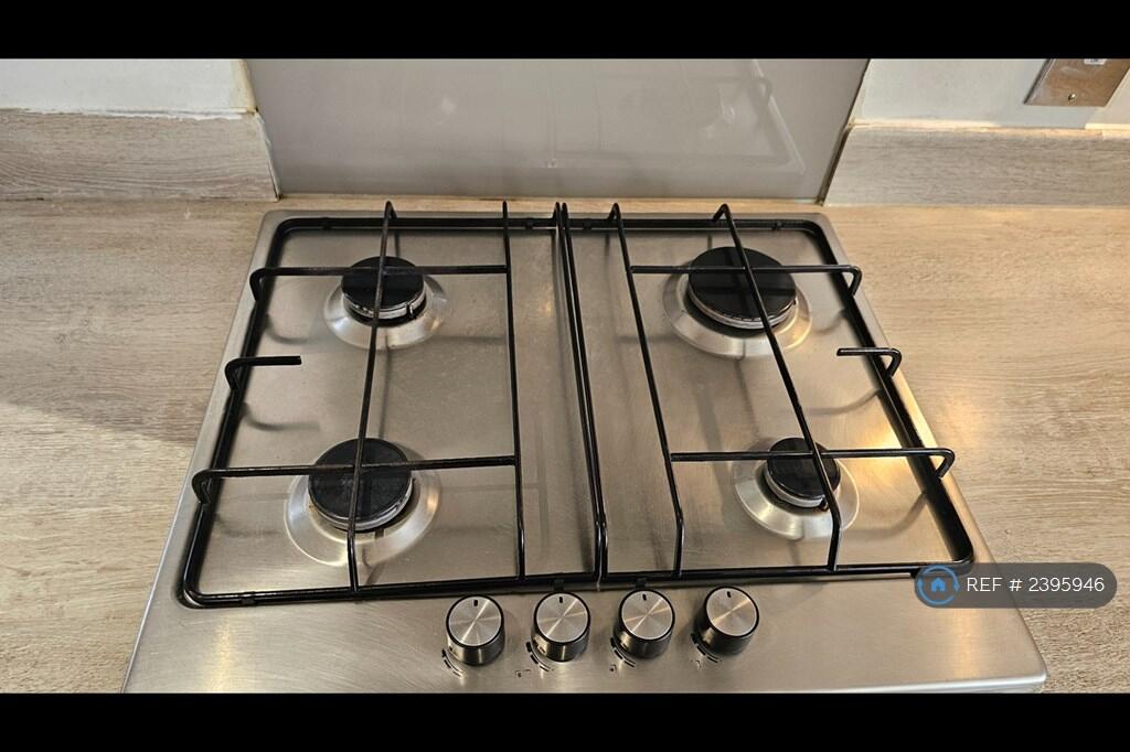Kitchen (Gas Hob)