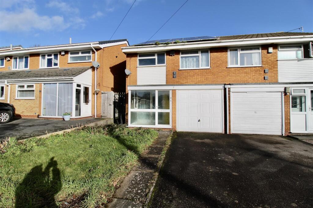 Front Garden/Driveway