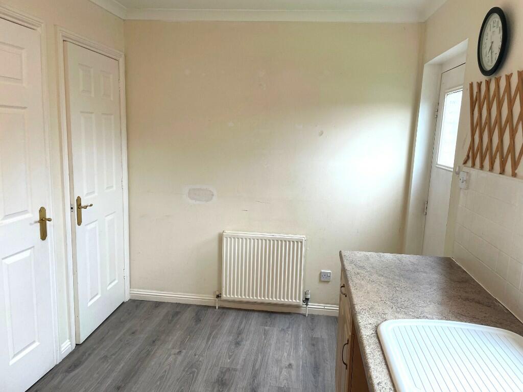 Kitchen dining area 