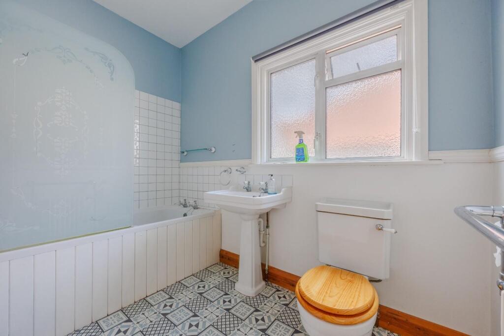 Ground Floor Bathroom