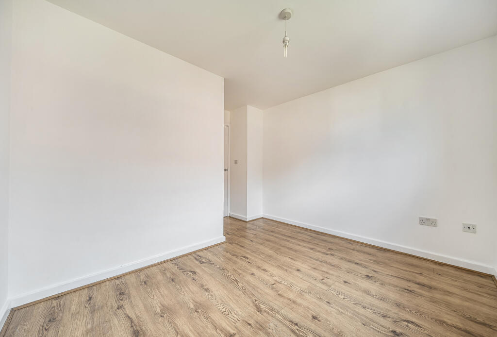 1353575-7-68c364b...